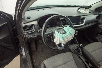 Kia Stonic 1.2 MPi 66.962 km Comfortplusline Navigator picture 5