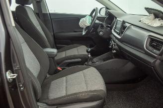 Kia Stonic 1.2 MPi 66.962 km Comfortplusline Navigator picture 21