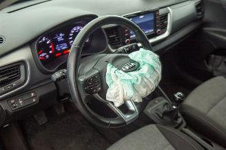 Kia Stonic 1.2 MPi 66.962 km Comfortplusline Navigator picture 33