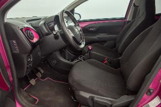 Toyota Aygo 1.0 VVT-i 77.320 km x-cite picture 22