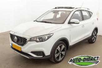 krockskadad bil auto MG ZS EV 45 KWH 60.722 km 2021/9