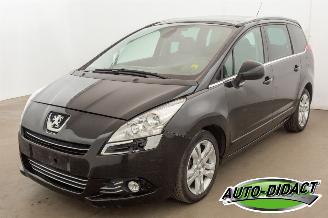 krockskadad bil auto Peugeot 5008 1.6 BlueHDI 7 Pers. 2011/7
