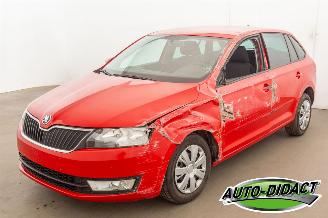 Vaurioauto  passenger cars Skoda Rapid 1.2 TSI 2016/11