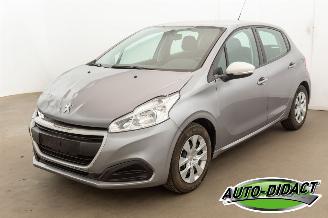 škoda osobní automobily Peugeot 208 1.2 PureTech 90.243 km 2019/1