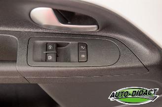 Volkswagen Up! 1.0 38.545 km Airco picture 9