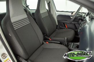 Volkswagen Up! 1.0 38.545 km Airco picture 14