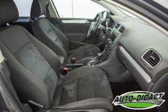 Volkswagen Golf 1.2 TSI Automaat Highline Bluemotion picture 31