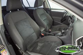 Volkswagen Golf 1.2 TSI Automaat Highline Bluemotion picture 32
