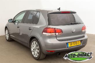 Volkswagen Golf 1.2 TSI Automaat Highline Bluemotion picture 3