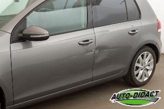 Volkswagen Golf 1.2 TSI Automaat Highline Bluemotion picture 40
