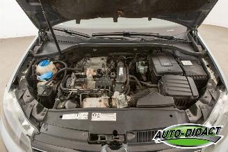 Volkswagen Golf 1.2 TSI Automaat Highline Bluemotion picture 30