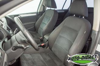 Volkswagen Golf 1.2 TSI Automaat Highline Bluemotion picture 34