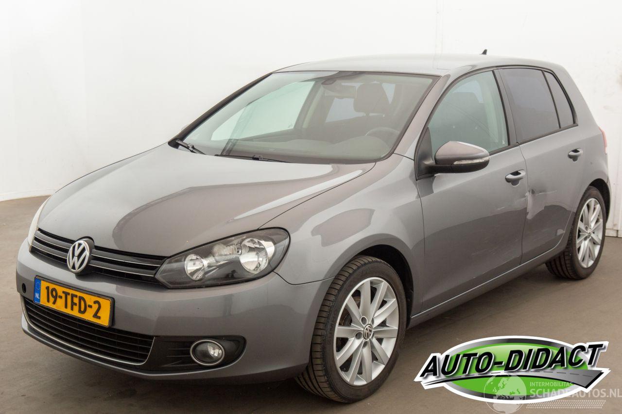 Volkswagen Golf 1.2 TSI Automaat Highline Bluemotion