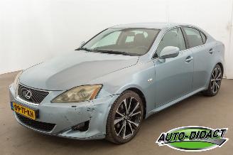 Vaurioauto  passenger cars Lexus IS 250 Automaat Executive 2006/7