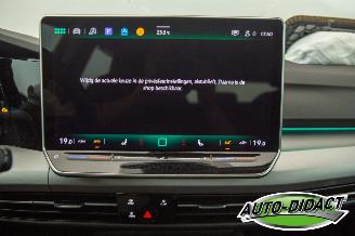 Volkswagen Golf 1.5 22.362 km Digi Dash Clima Navi Camera picture 9