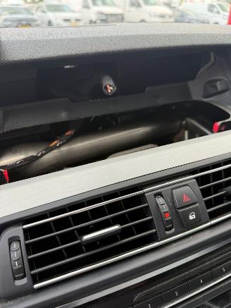 BMW 5-serie 520i Automaat Pano Leder Clima Luxury Edition picture 40