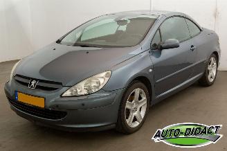 Unfallwagen Peugeot 307 CC 2.0-16V Motorschade 2005/3