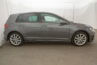 Volkswagen Golf 1.0 TSI 80.136 km Carpas Navi Camera picture 44
