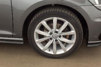 Volkswagen Golf 1.0 TSI 80.136 km Carpas Navi Camera picture 37