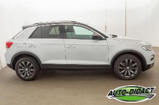 Volkswagen T-Roc 2.0 TDI Automaat Clima Navi Style Business picture 37