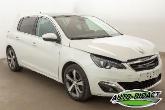 Peugeot 308 1.2 Clima Navi Pano Camera picture 2