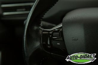 Peugeot 308 1.2 Clima Navi Pano Camera picture 14