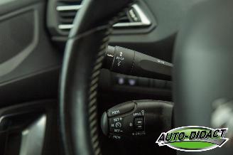 Peugeot 308 1.2 Clima Navi Pano Camera picture 16