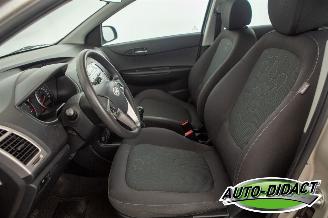 Hyundai I-20 1.2i Clima Business Edition picture 22