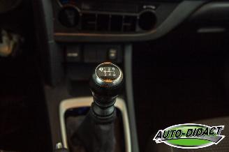 Toyota Auris 1.4 Airco Camera picture 17