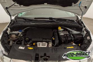 Peugeot 2008 1.2 PureTech 89.614 km Clima Navi picture 33