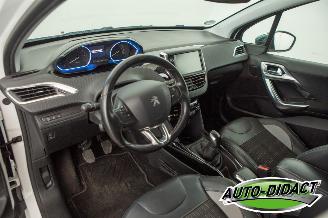 Peugeot 2008 1.2 PureTech 89.614 km Clima Navi picture 22