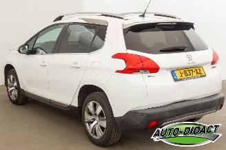 Peugeot 2008 1.2 PureTech 89.614 km Clima Navi picture 3