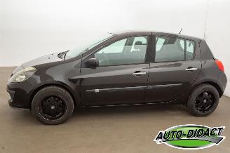 Renault Clio 1.4-16V 127.869 km Airco Dynamique Luxe picture 33