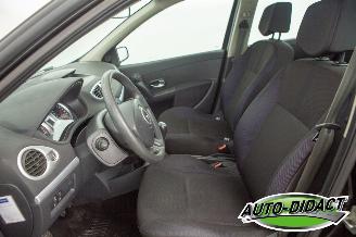 Renault Clio 1.4-16V 127.869 km Airco Dynamique Luxe picture 20
