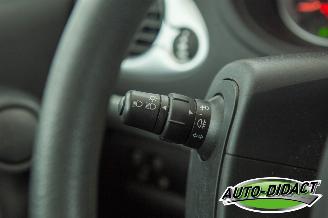 Renault Clio 1.4-16V 127.869 km Airco Dynamique Luxe picture 11
