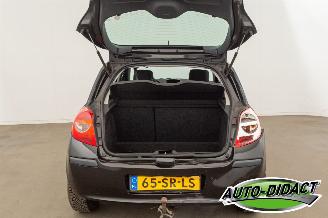 Renault Clio 1.4-16V 127.869 km Airco Dynamique Luxe picture 32