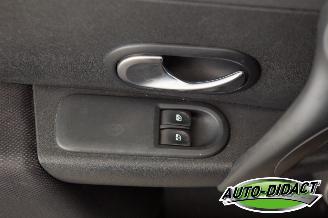 Renault Clio 1.4-16V 127.869 km Airco Dynamique Luxe picture 9