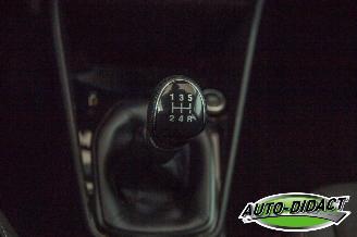 Ford Fiesta 1.1 Trend 52.078 km Airco Navi picture 10