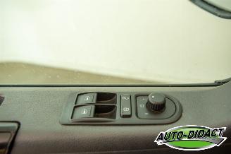 Volkswagen Transporter 2.0 TDI L1H1 Airco picture 10