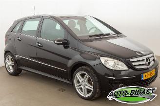 Mercedes B-klasse 200 Automaat Pano picture 2