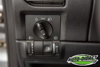 Opel Corsa 1.0-12V 110.654 km Essentia picture 12