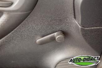 Opel Corsa 1.0-12V 110.654 km Essentia picture 11