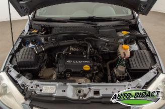 Opel Corsa 1.0-12V 110.654 km Essentia picture 28