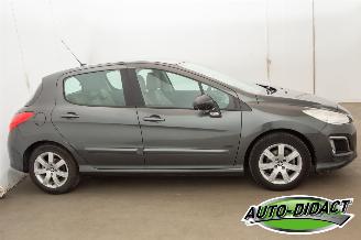 Peugeot 308 1.6 VTi 105.889 km Clima Navi Leder Style picture 42