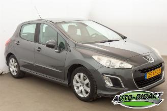 Peugeot 308 1.6 VTi 105.889 km Clima Navi Leder Style picture 2