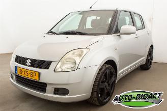 Damaged car Suzuki Swift 1.3 GLS 117.222 km Airco 2006/4