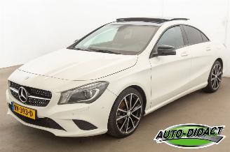 Damaged car Mercedes Cla-klasse 200 Automaat Airco Pano Navi 2015/8