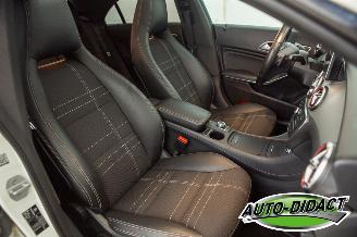 Mercedes Cla-klasse 200 Automaat Airco Pano Navi picture 17