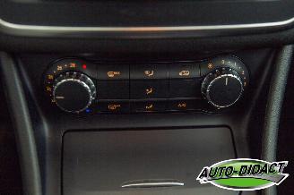 Mercedes Cla-klasse 200 Automaat Airco Pano Navi picture 9