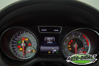 Mercedes Cla-klasse 200 Automaat Airco Pano Navi picture 6